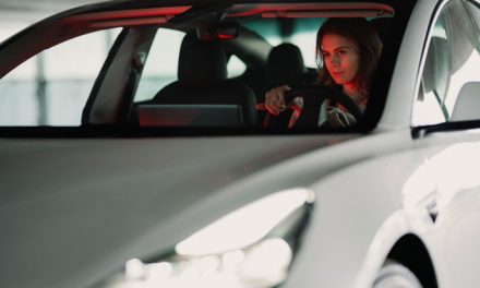 QUE BUSCAN LAS MUJERES AL COMPRAR UN AUTO