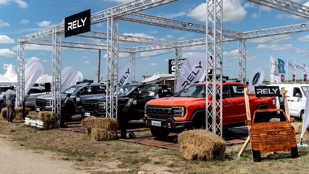 Expo-Activa-grupo-sevel-stand