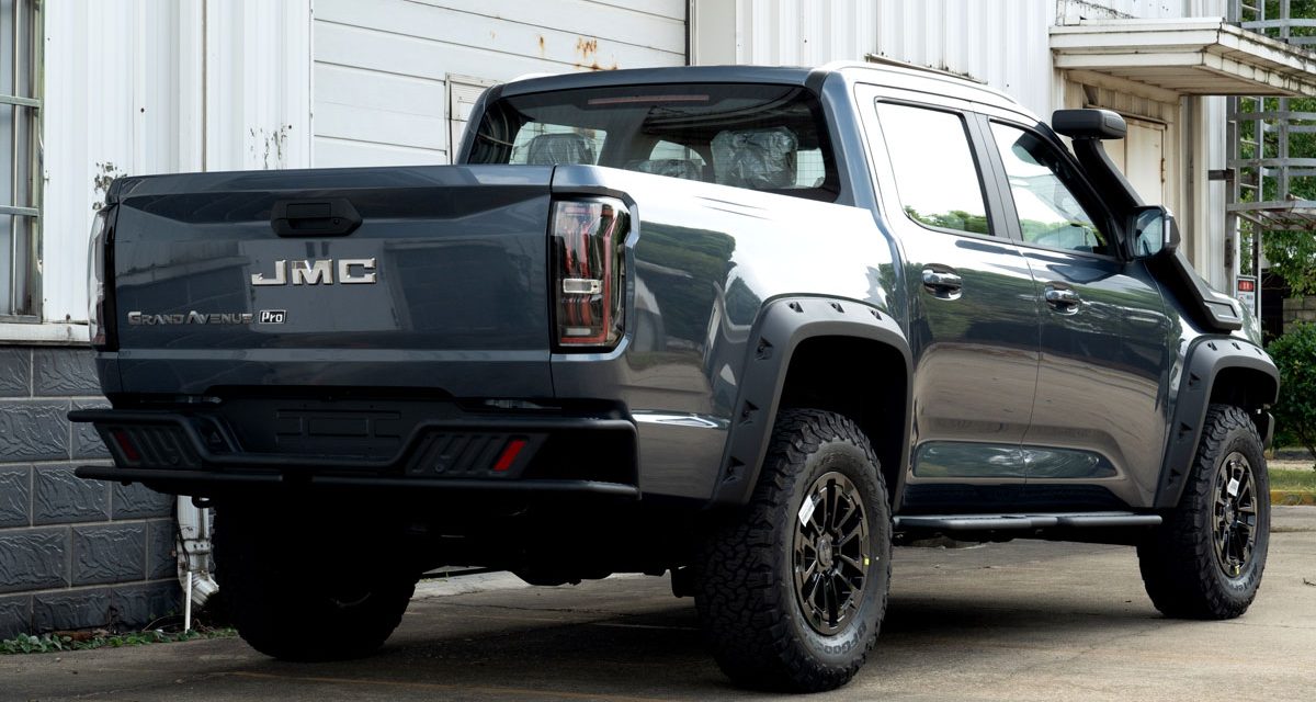 JMC Grand Avenue incorpora variantes Off Road