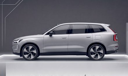 Volvo EX90 más  inteligente con el paso del tiempo